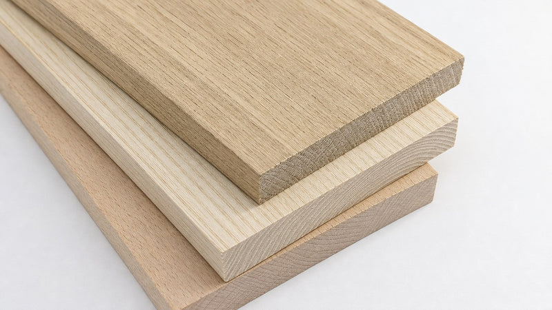 Planches rabotées en bois massif